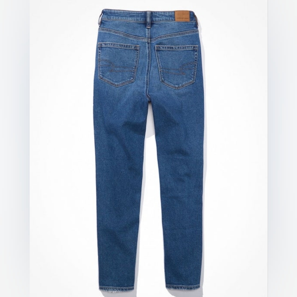 American Eagle Outfitters Highest Rise Mom Jeans - Picture 14 of 14